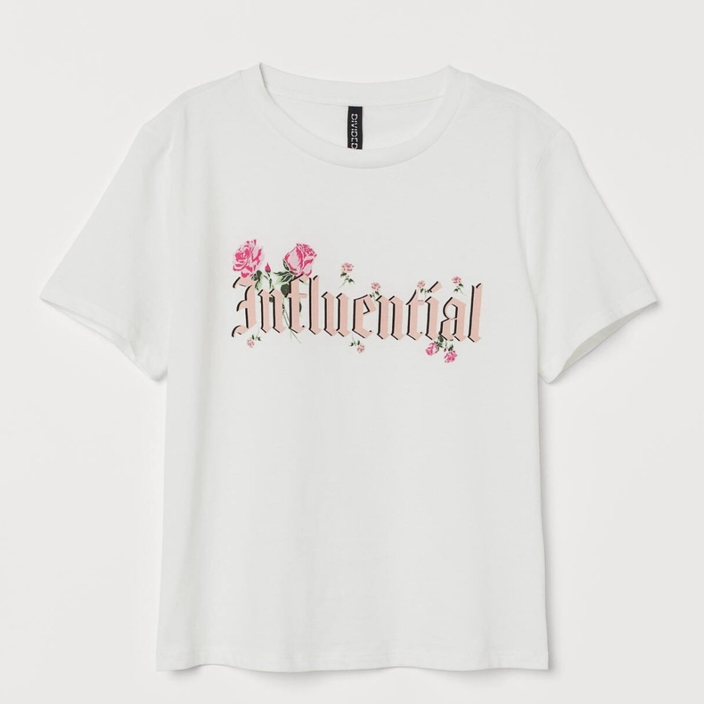 H & M Divided Cropped Boxy Graphic Influential T Shirt Cotton Size XL NWOT